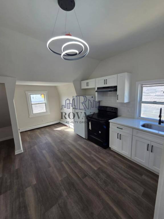 Apartment for rent at 21 Eckert Ave, Newark, NJ 07112