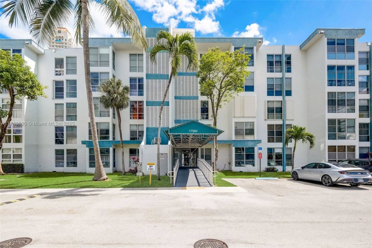 Apartment for rent at 17620 Atlantic Blvd #315, North Miami Beach, FL 33160