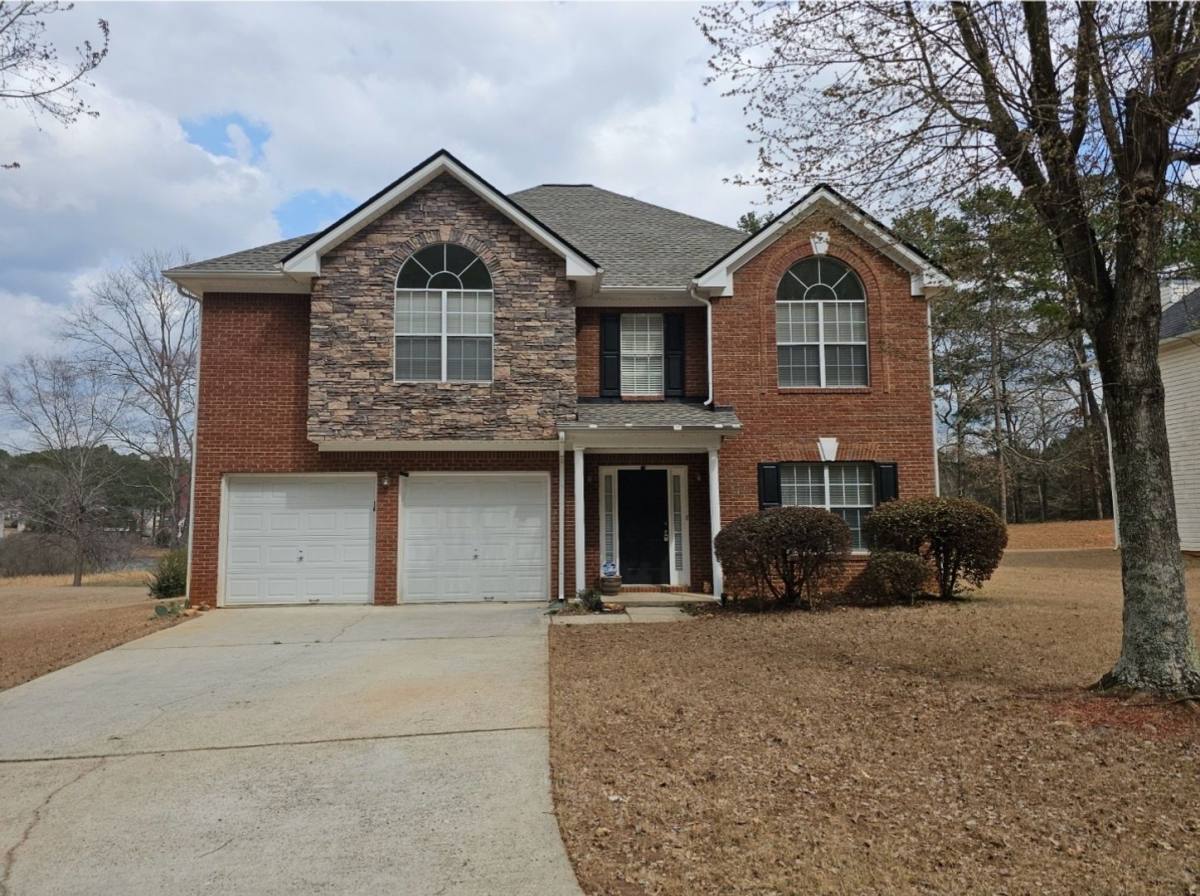 House for rent at 12442 Lakeside Parkway, Fayetteville, GA 30215