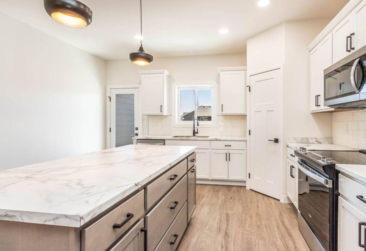 House for rent at 607 W Matthew Trail, Tea, SD 57064