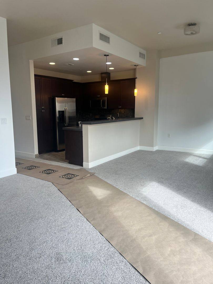 Apartment for rent at 160 Liberty St NE, Salem, OR 97301