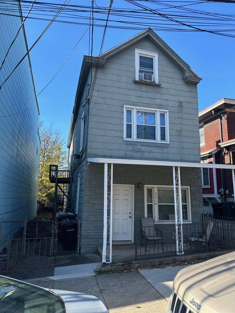 Apartment for rent at 2319 Chickasaw, Cincinnati, OH 45219
