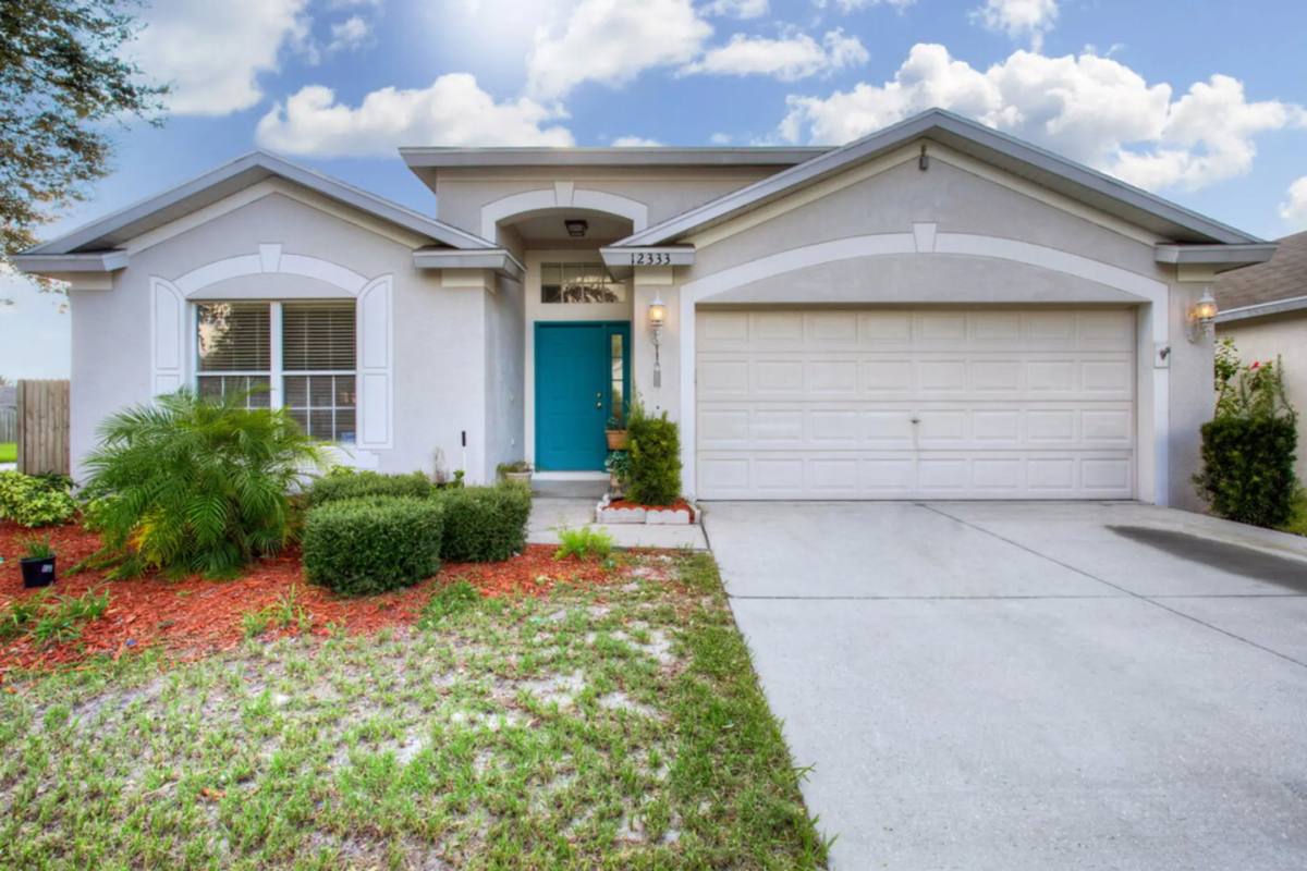 House for rent at 12333 Hawkeye Point Place, Riverview, FL 33578
