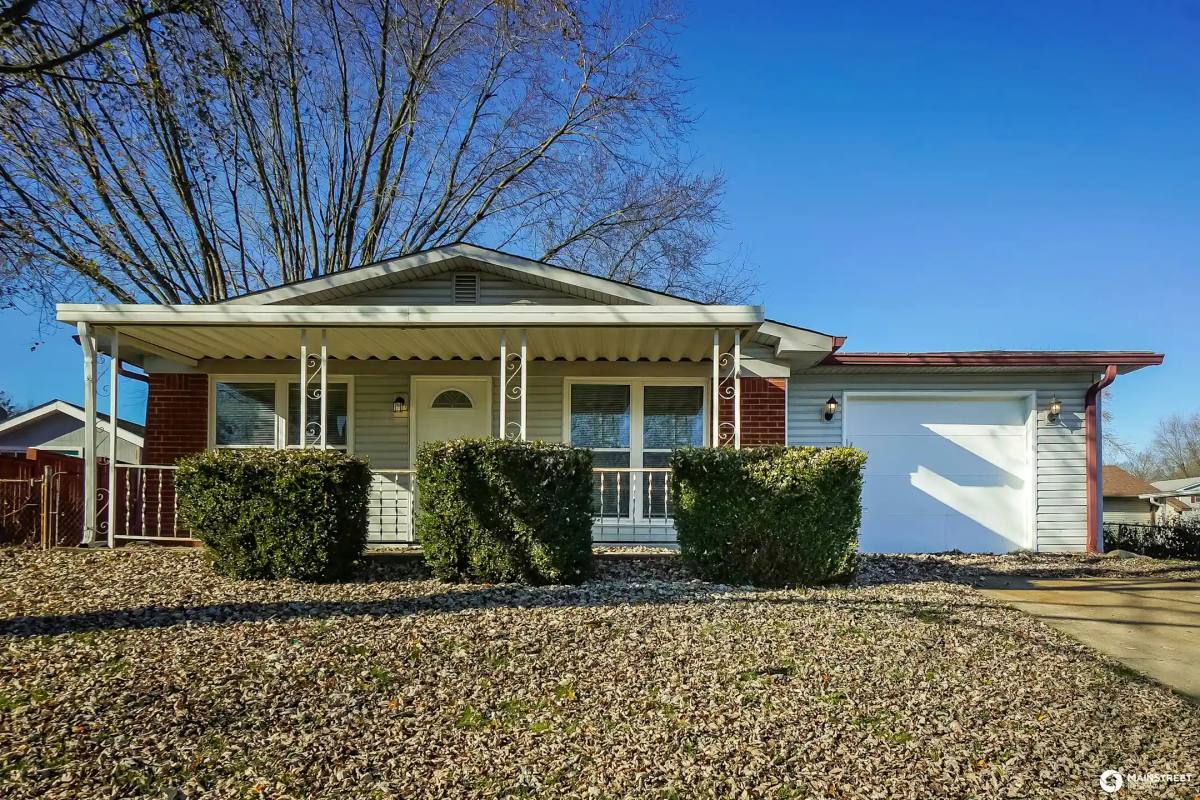 House for rent at 3420 SW Dr, Indianapolis, IN 46241