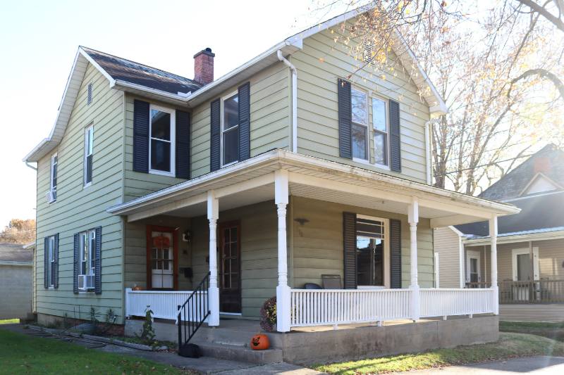 Apartment for rent at 210 Montgomery St #210, Marietta, OH 45750