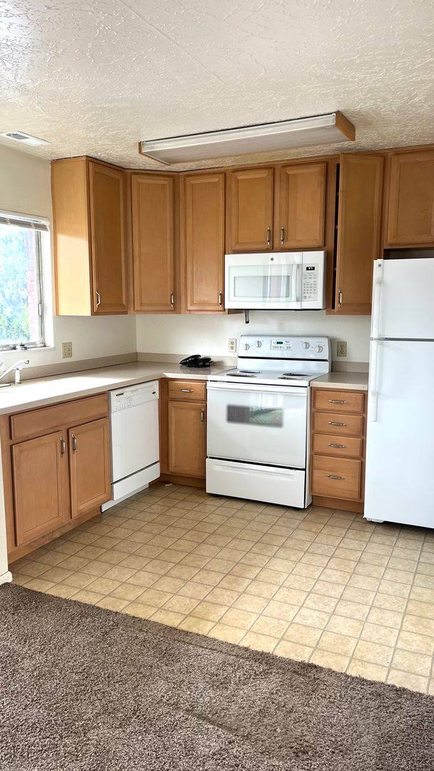 Apartment for rent at 3945 S Highway 89, Bountiful, UT 84010