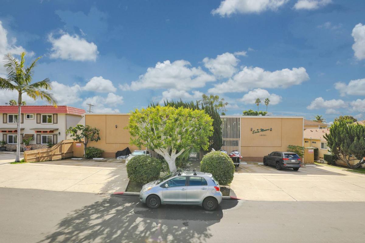 Apartment for rent at 1551 Chalcedony St, San Diego, CA 92109