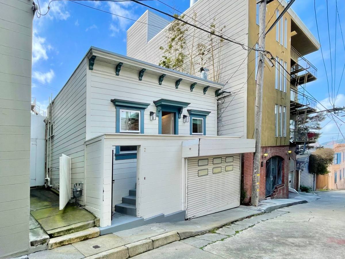 House for rent at 7 August Alley, San Francisco, CA 94133