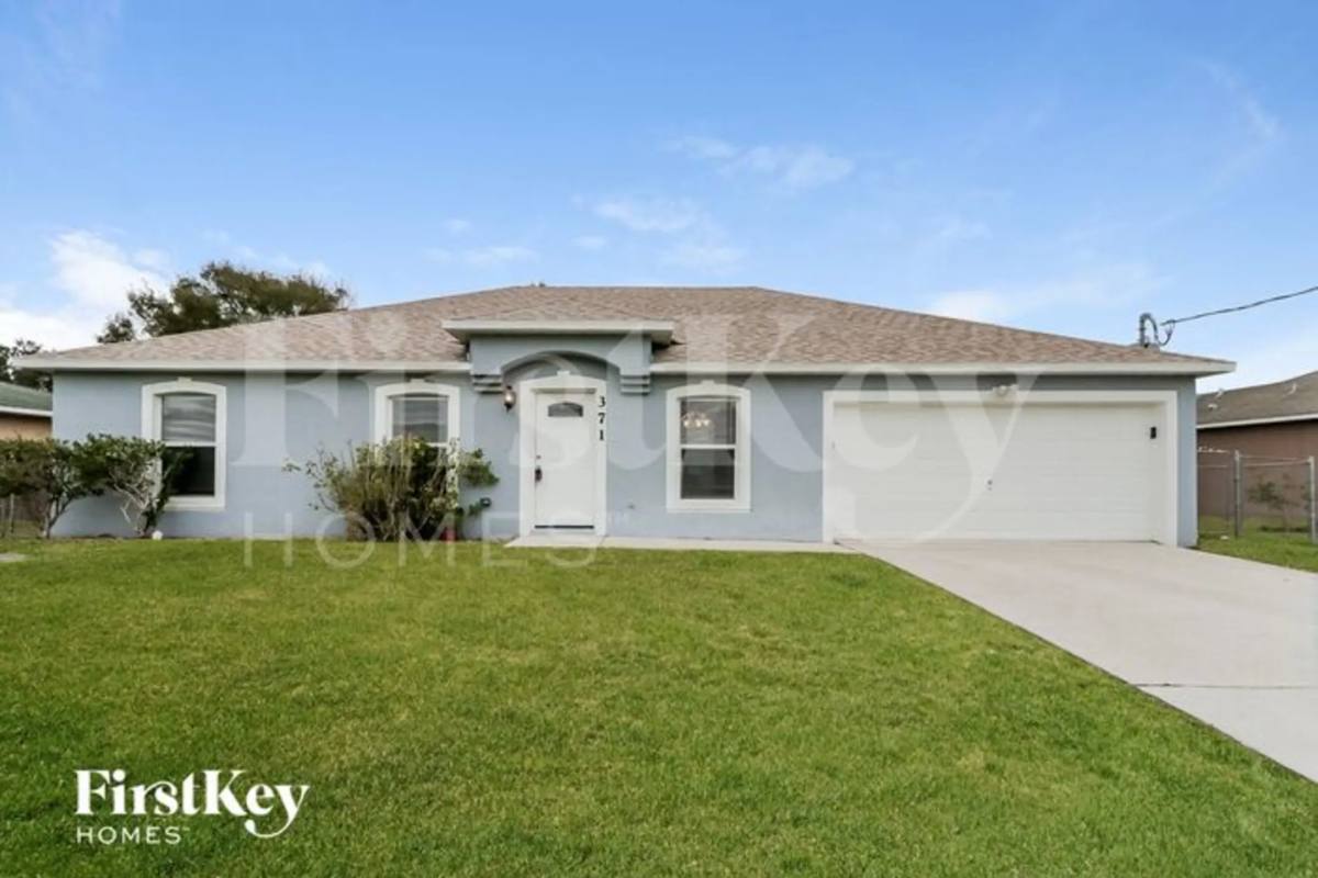 House for rent at 371 SW Duval Ave, Port Saint Lucie, FL 34983