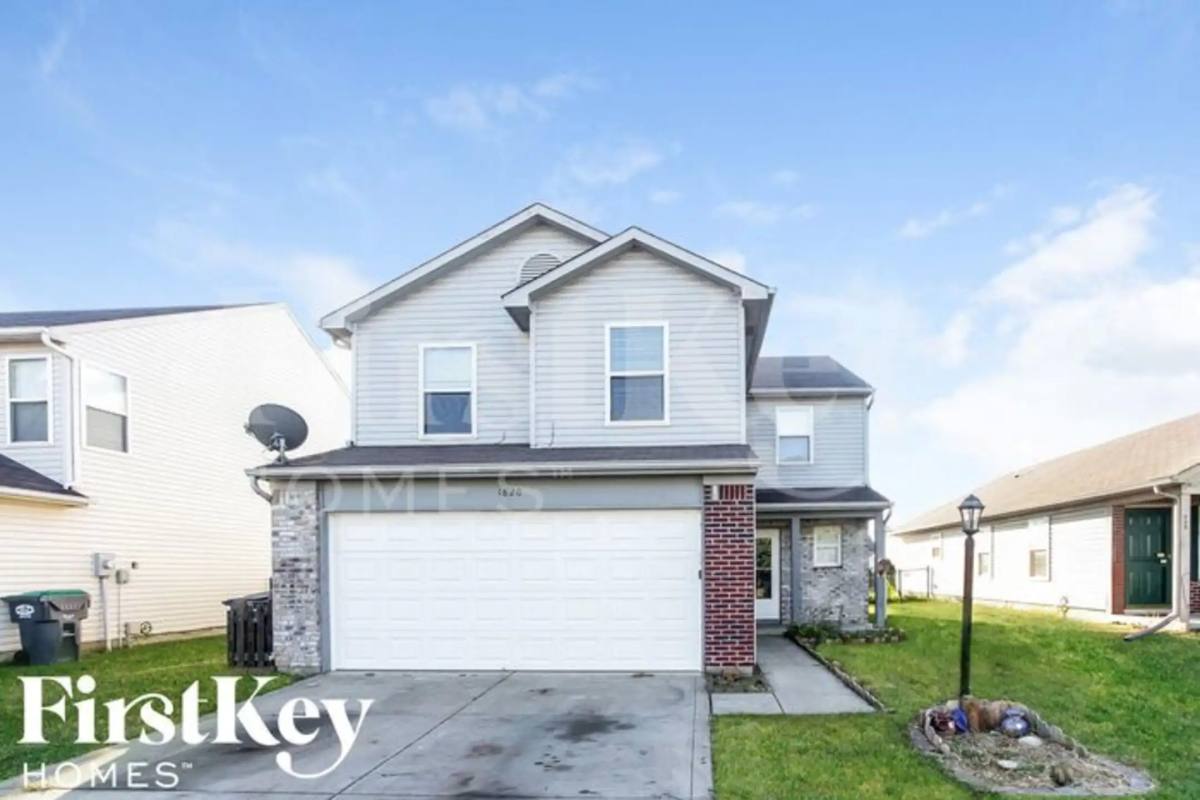 House for rent at 1820 Long Lake Dr, Greenwood, IN 46143