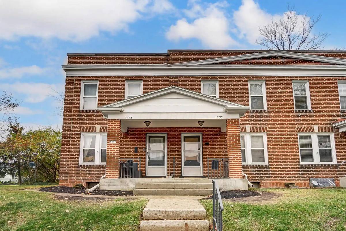 Townhouse for rent at 1253-1259 Thornwood Place, Columbus, OH 43212