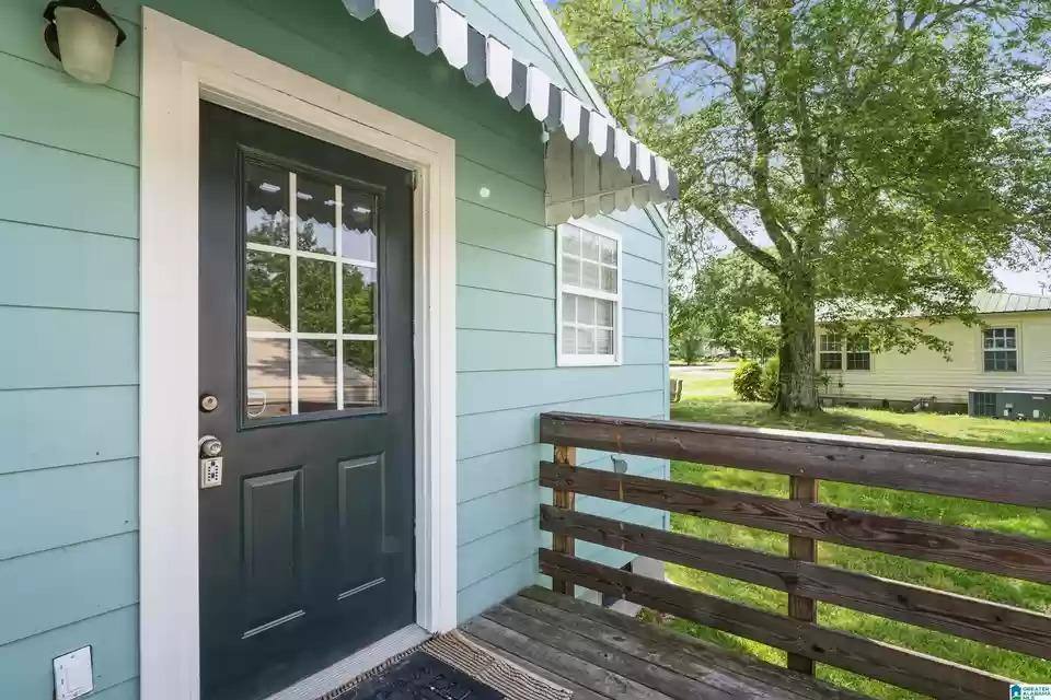 House for rent at 990 Springville Blvd, Oneonta, AL 35121