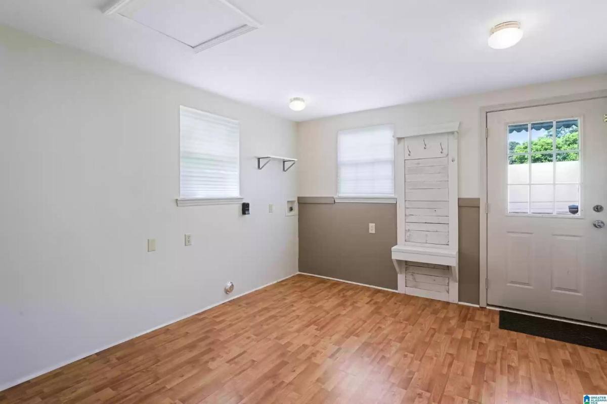 House for rent at 990 Springville Blvd, Oneonta, AL 35121
