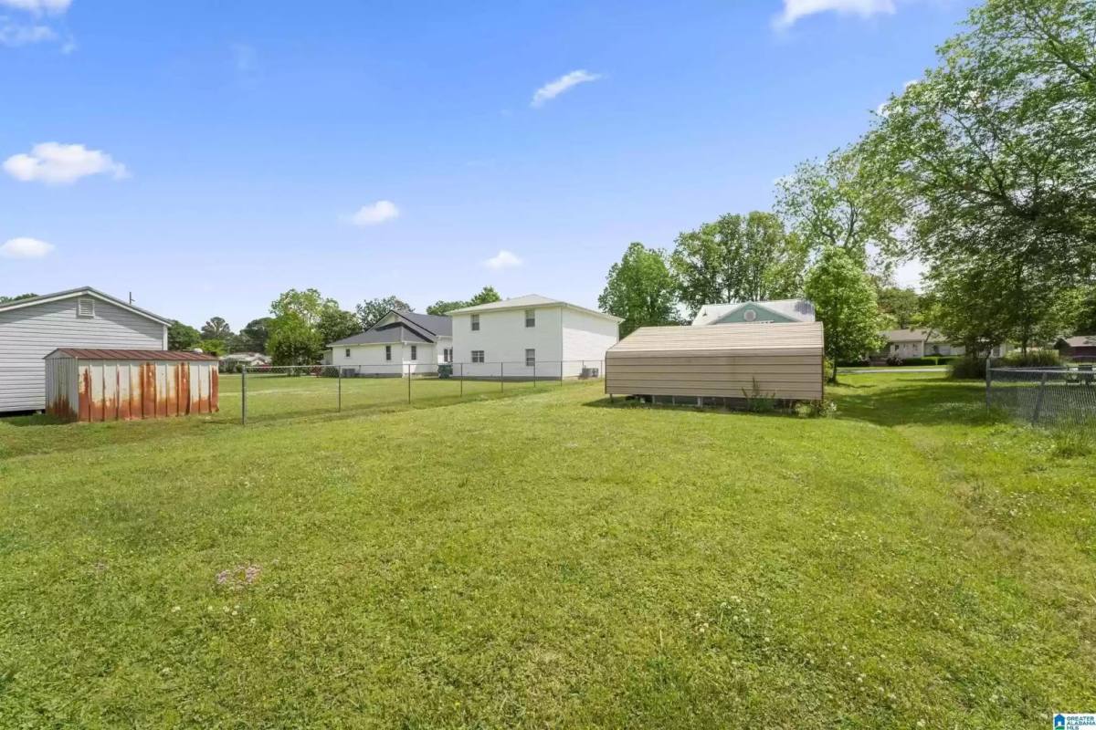 House for rent at 990 Springville Blvd, Oneonta, AL 35121