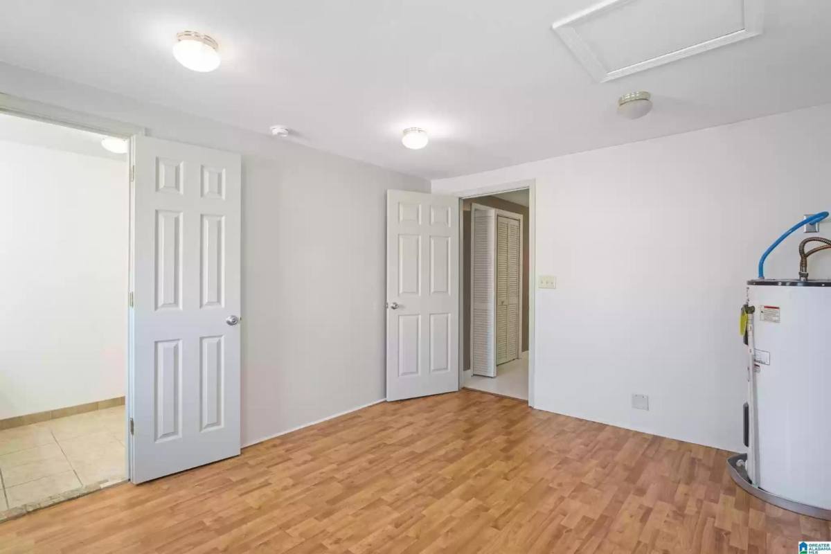 House for rent at 990 Springville Blvd, Oneonta, AL 35121