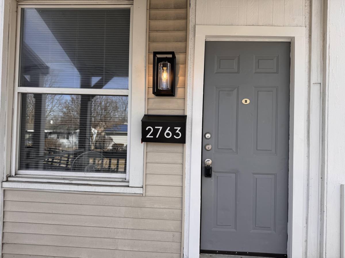 Townhouse for rent at 2763-2765 E 6th Ave, Columbus, OH 43219