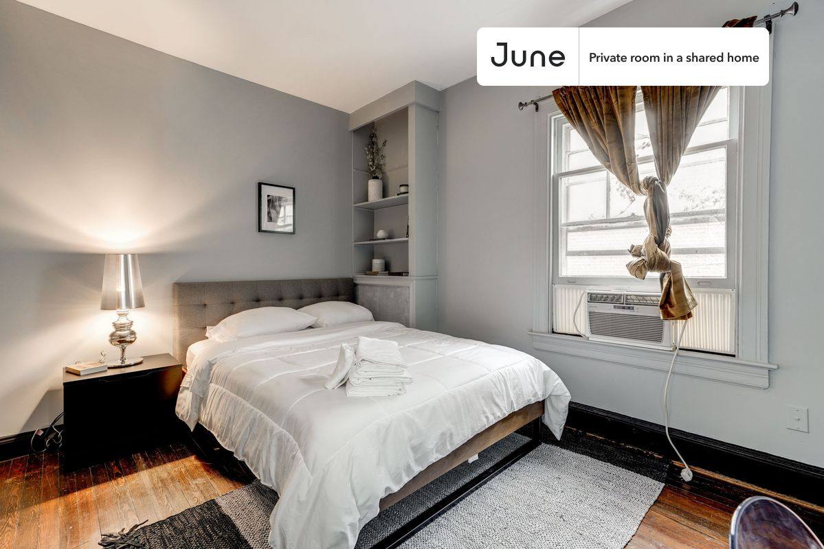 Apartment for rent at 2270 Cathedral Ave NW, Washington, DC 20008