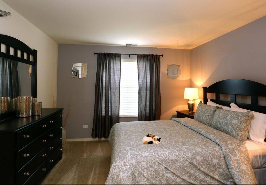 Apartment for rent at 1225 Deerfield Parkway, Buffalo Grove, IL 60089
