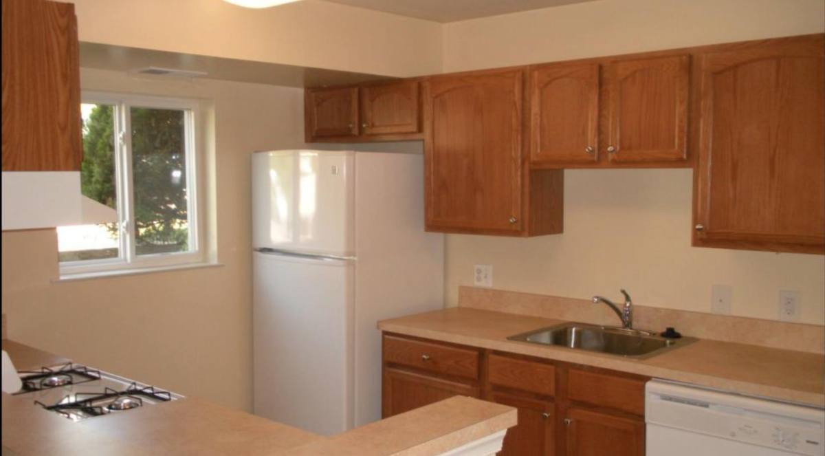 Apartment for rent at 3119 Chesapeake Dr, Dumfries, VA 22026