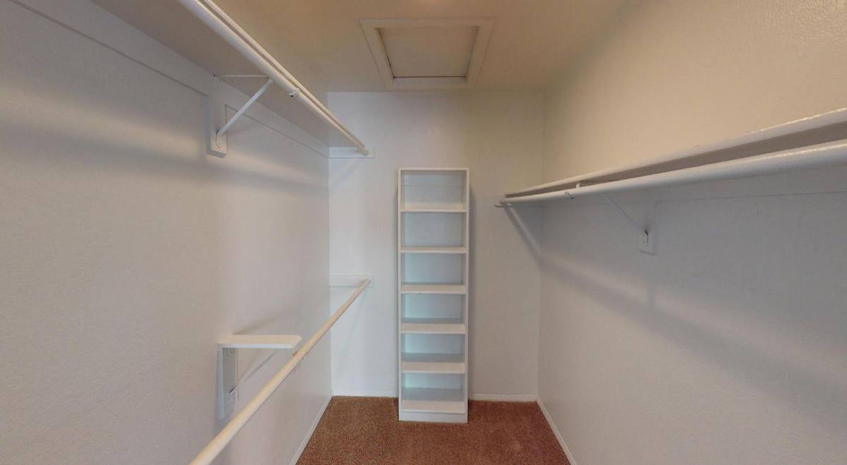 Apartment for rent at Carlyle South Mountain, 9605 S 48th St, Phoenix, AZ 85044