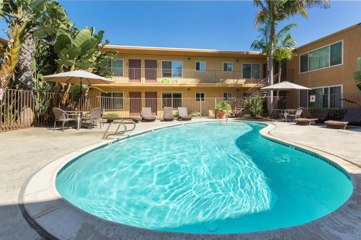 Apartment for rent at Coco Palms Apartment Homes, 4975 Del Monte Ave #101, San Diego, CA 92107
