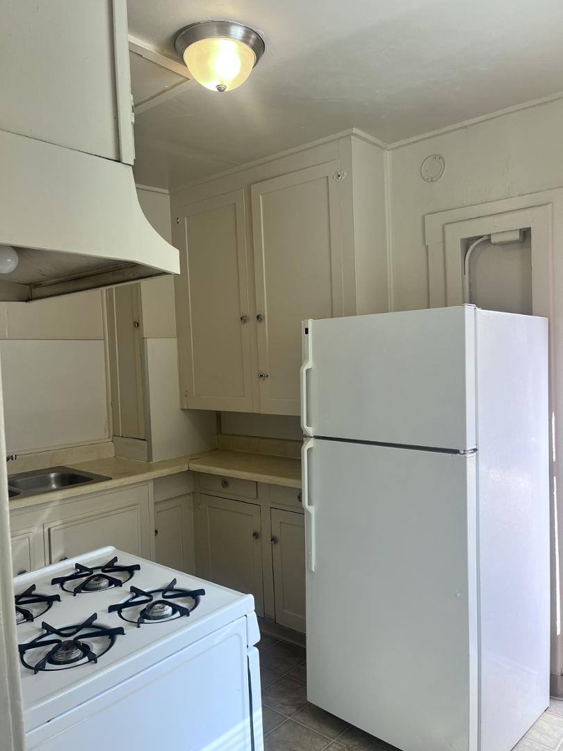 Apartment for rent at 622 Laurel St #206, Santa Cruz, CA 95060