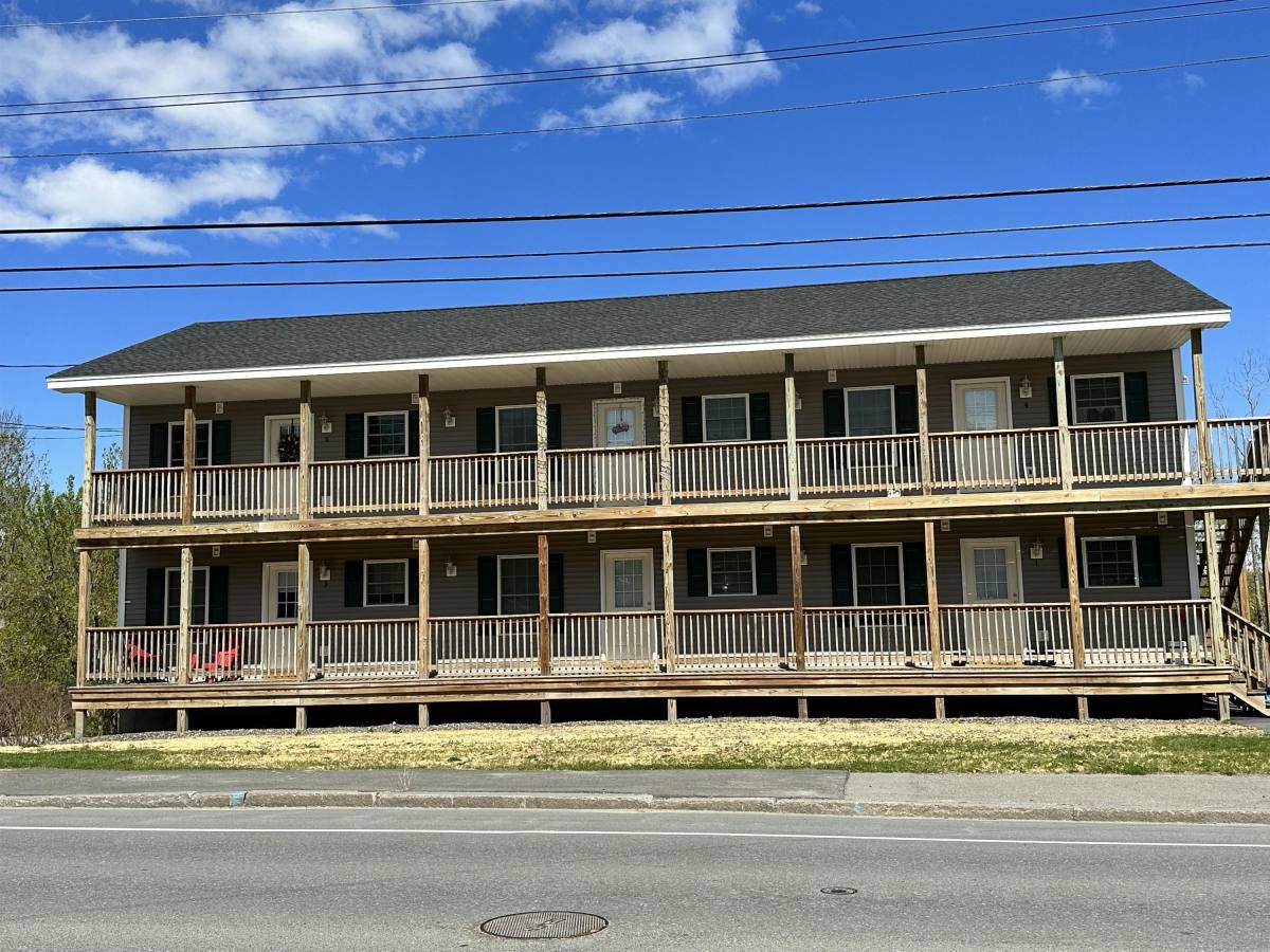 Apartment for rent at 586 Main St, Old Town, ME 04468