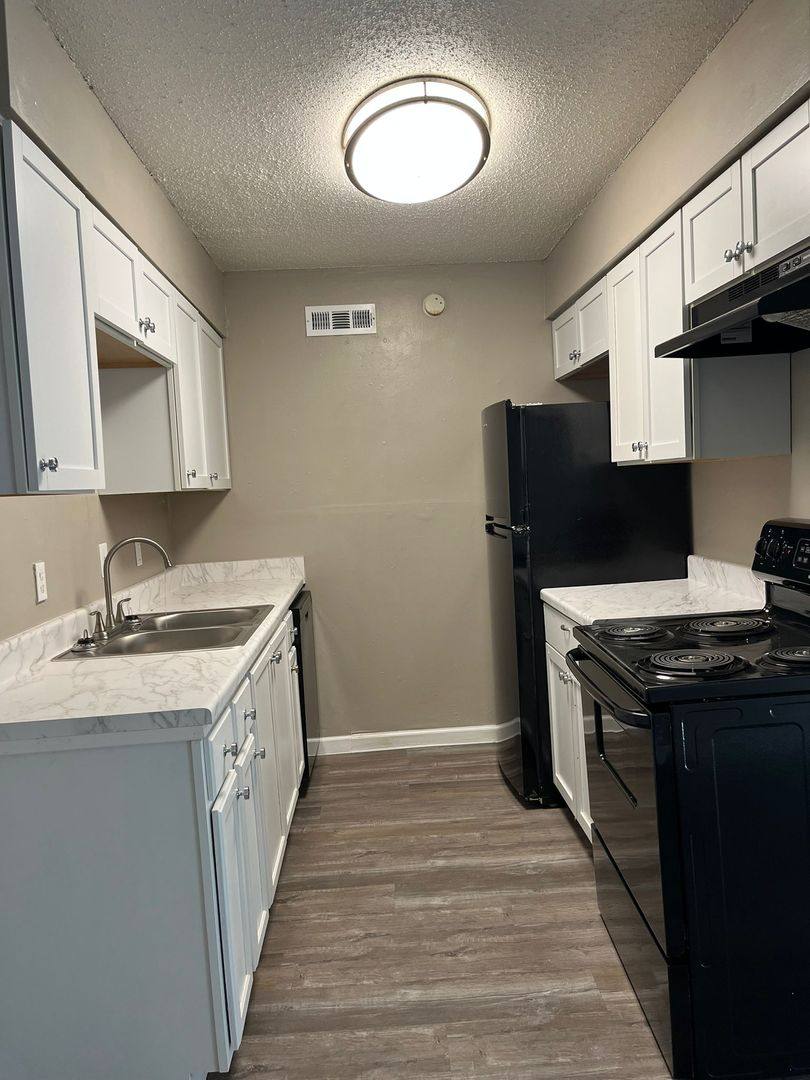 Apartment for rent at 5607 S Peoria, Tulsa, OK 74105