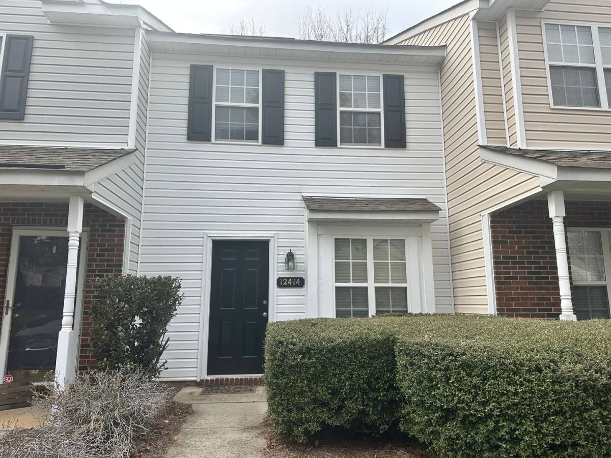 Townhouse for rent at 12414 Bluestem Lane, Charlotte, NC 28277