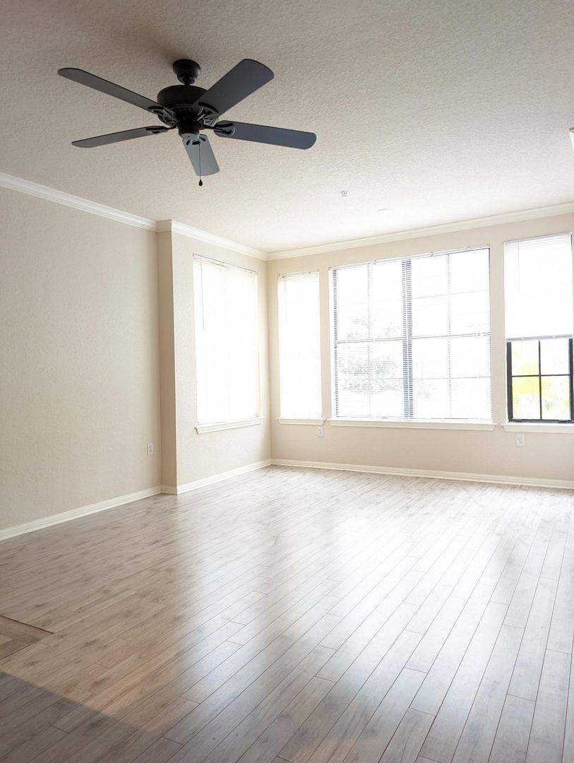 Apartment for rent at 911 N Orange Ave #335, Orlando, FL 32801