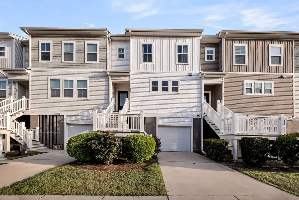 Townhouse for rent at 544 McLernon Trace, Johns Island, SC 29455