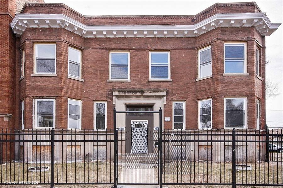 Apartment for rent at 7311-13 S Stewart Ave, Chicago, IL 60621