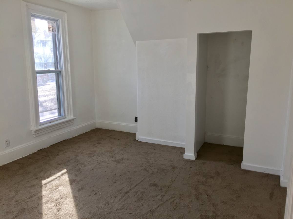 Apartment for rent at 294 W Church St, Newark, OH 43055