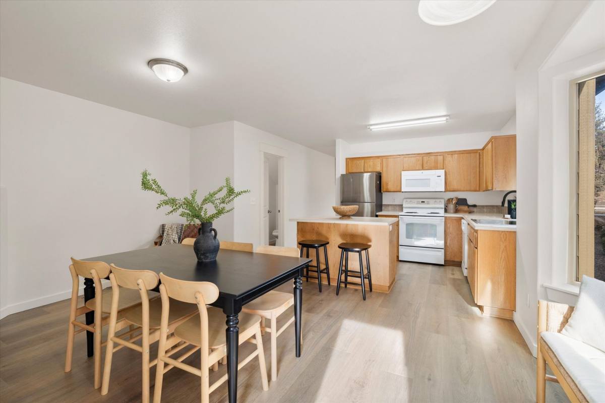 Apartment for rent at 20507 Brentwood Ave, Bend, OR 97702