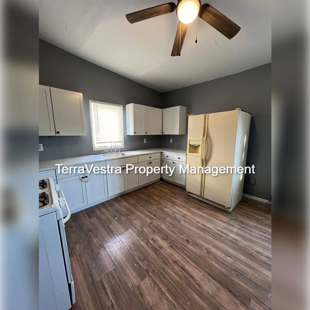 Apartment for rent at 555-557 Columbia Ave, Millville, NJ 08332