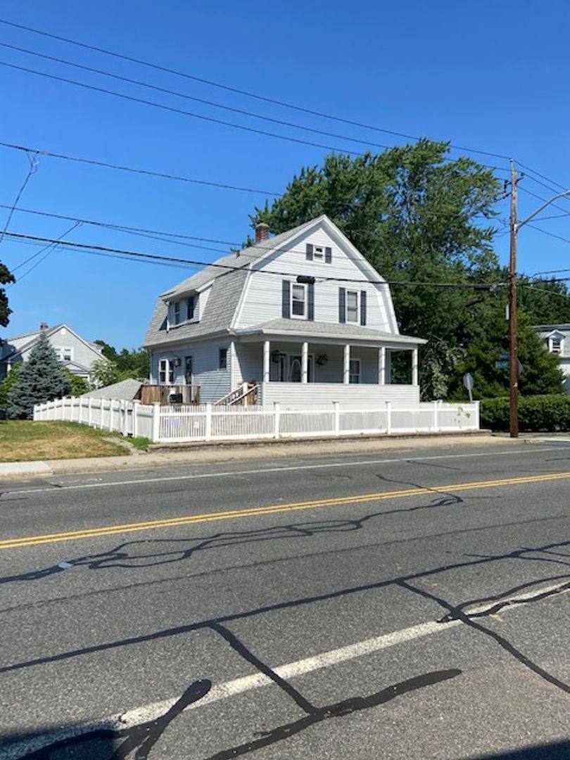 House for rent at 184 Fruit Hill Ave, North Providence, RI 02911