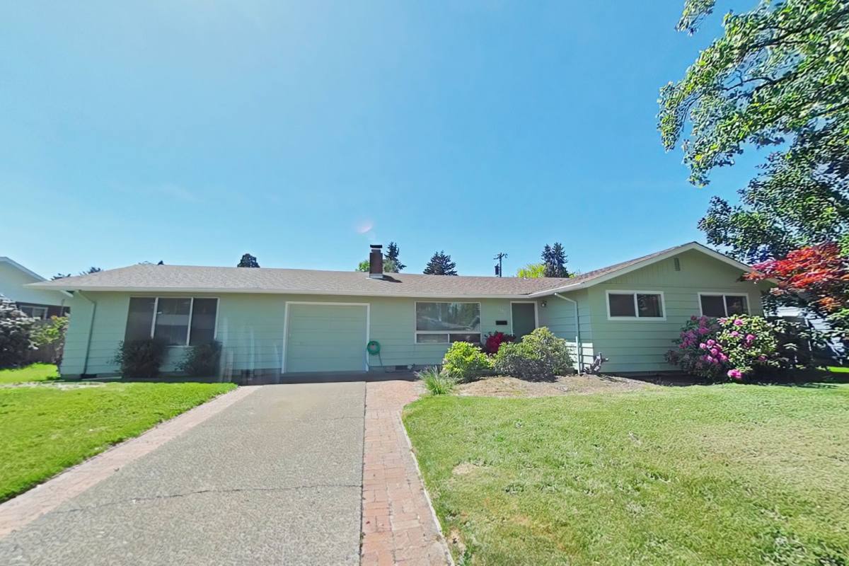 House for rent at 1740 NW 14th St, Corvallis, OR 97330