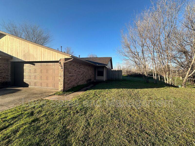 House for rent at 8322 NW 7th St, Oklahoma City, OK 73127