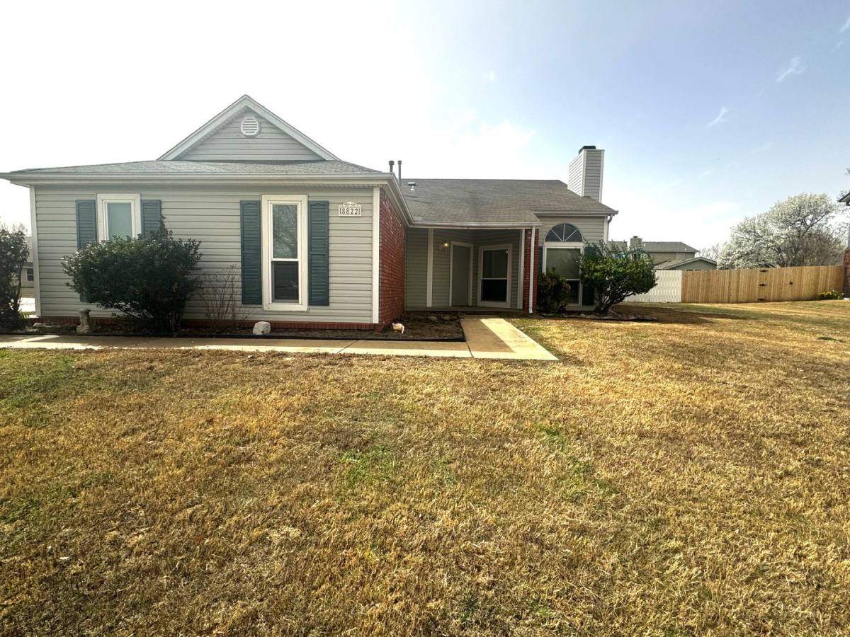 House for rent at 8822 S 75th E Ave, Tulsa, OK 74133