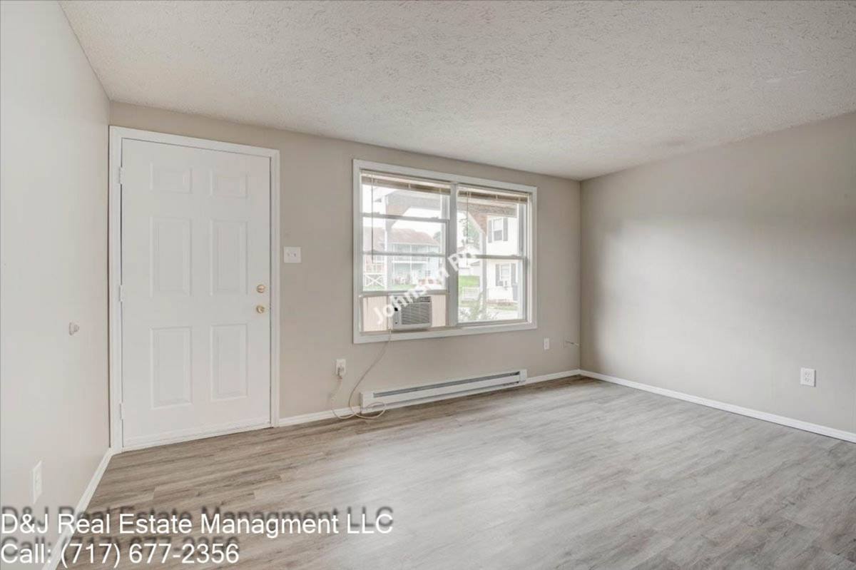 Apartment for rent at 1885 Johnson Rd, Chambersburg, PA 17202