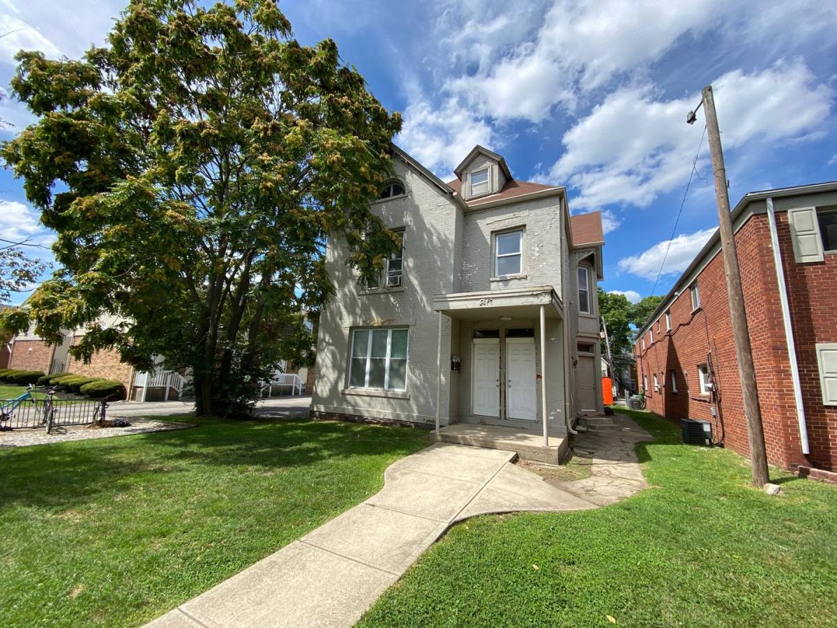 Apartment for rent at 68 W 9th Ave, Columbus, OH 43201