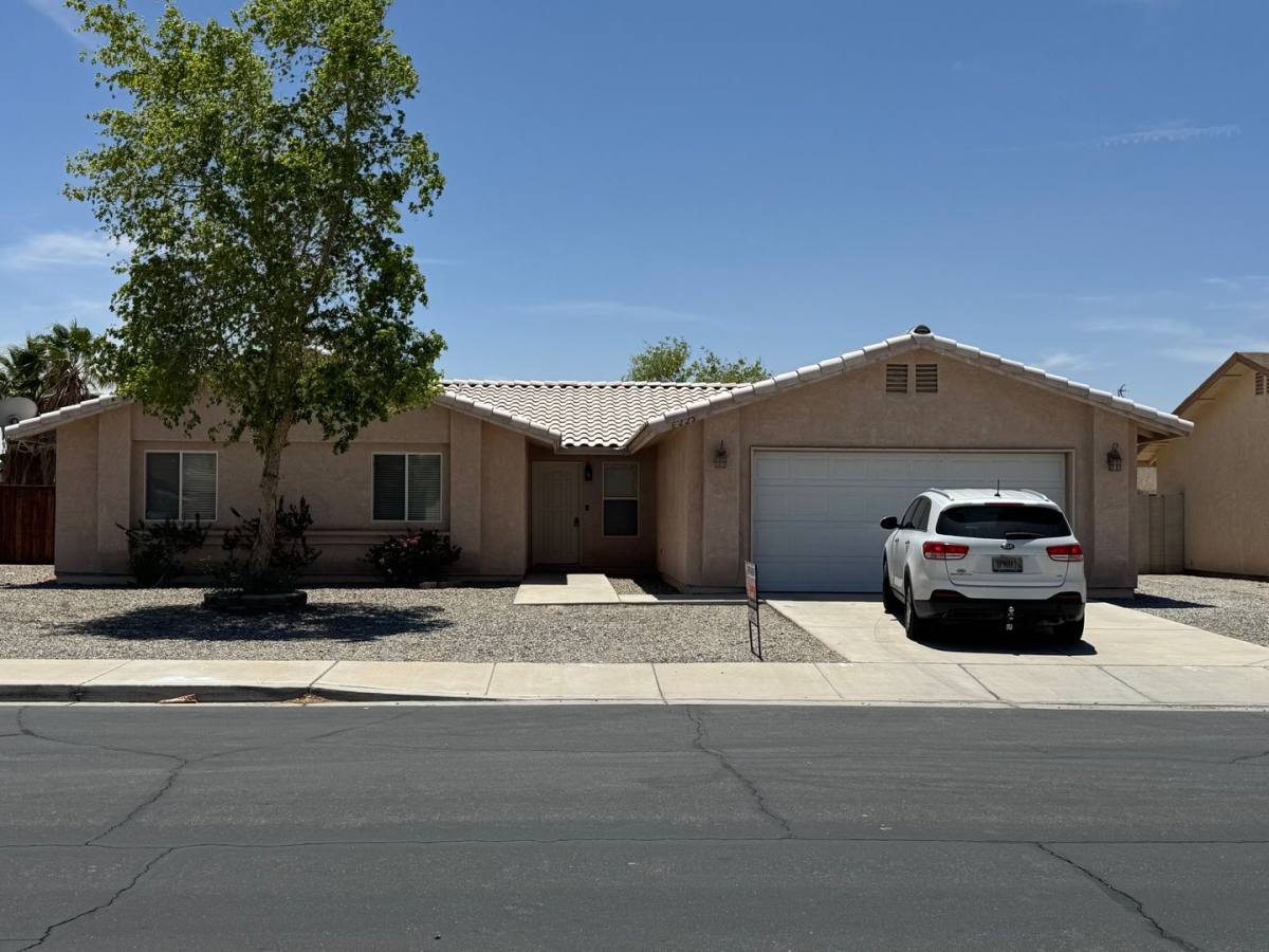 House for rent at 6225 E 41st Place, Yuma, AZ 85365