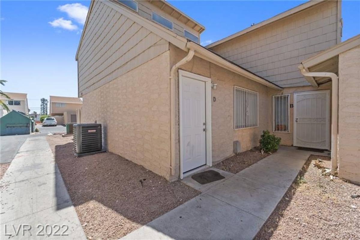 Condo for rent at 5127 Garden Lane, Las Vegas, NV 89119