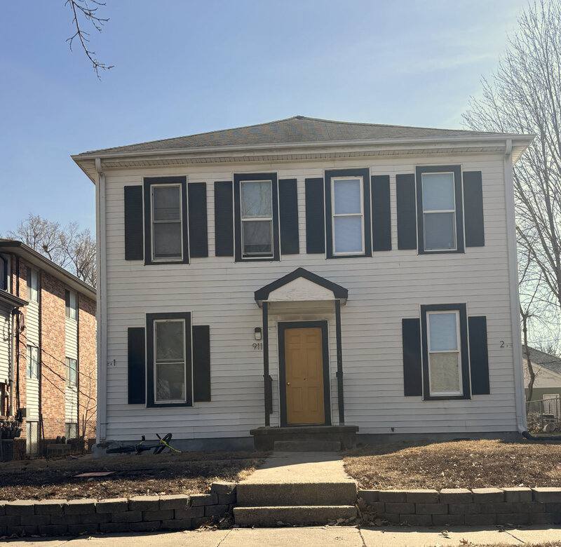 Apartment for rent at 911 Washington #4, Lincoln, NE 68508
