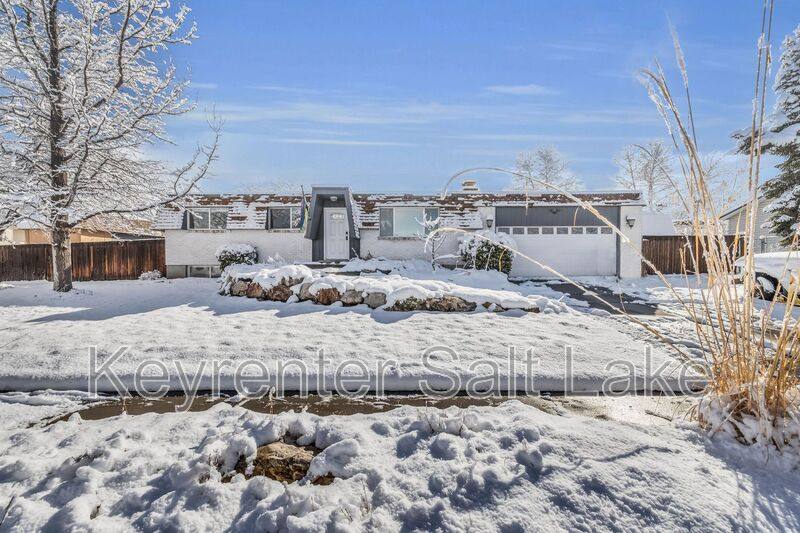 House for rent at 8147 Boysenberry Dr, Sandy, UT 84093