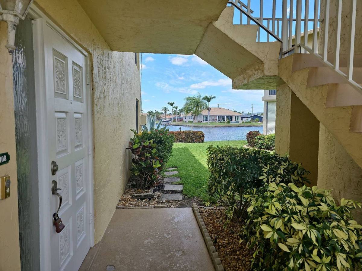 Condo for rent at 1927 SE 40th Terrace, Cape Coral, FL 33904