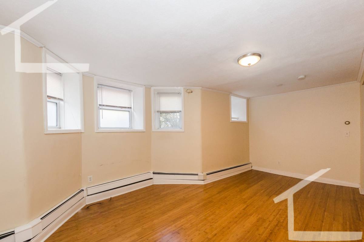 Apartment for rent at 139 Chiswick Rd #2, Brighton, MA 02135