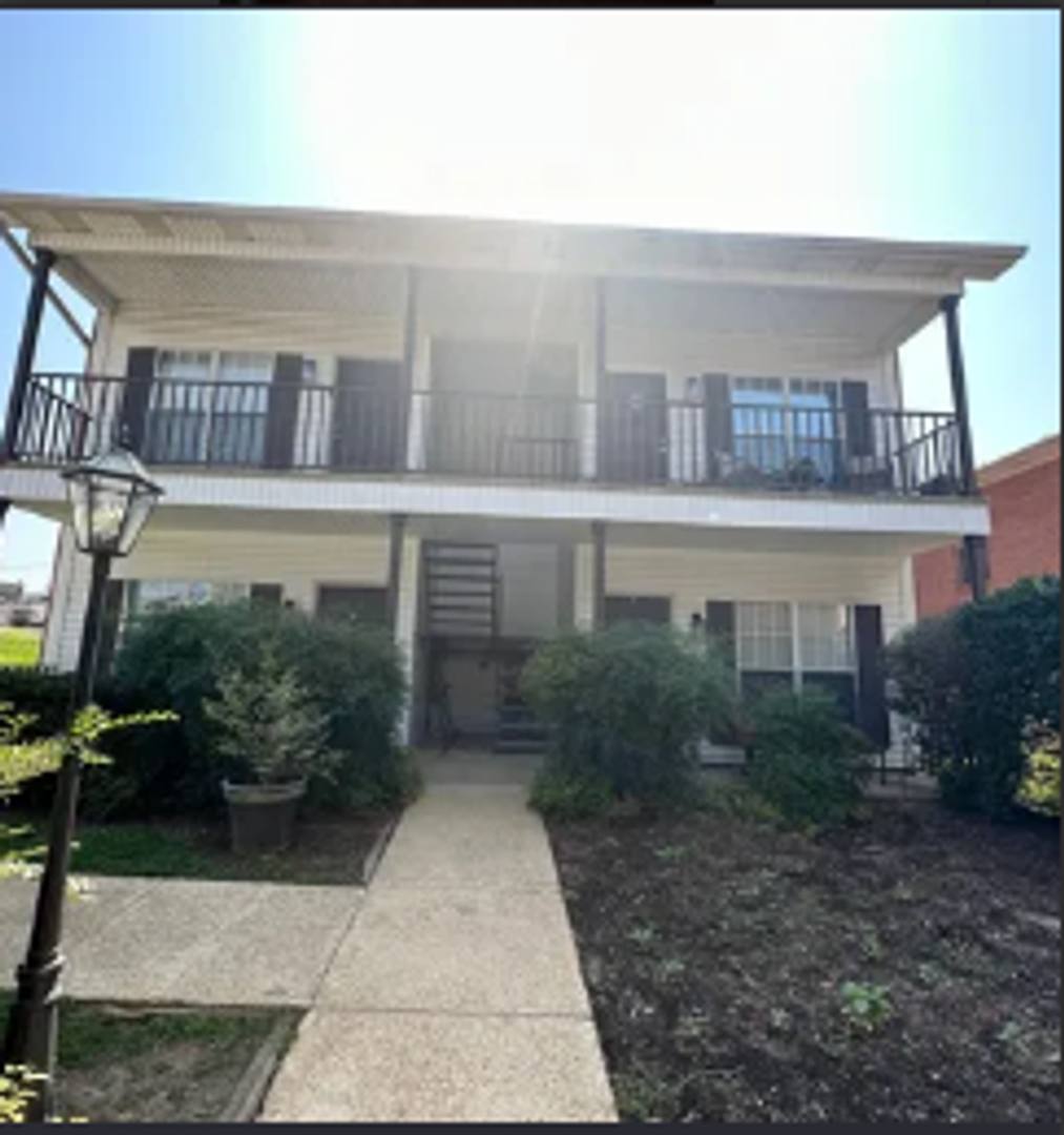 Apartment for rent at 313 E Lampkin St, Starkville, MS 39759