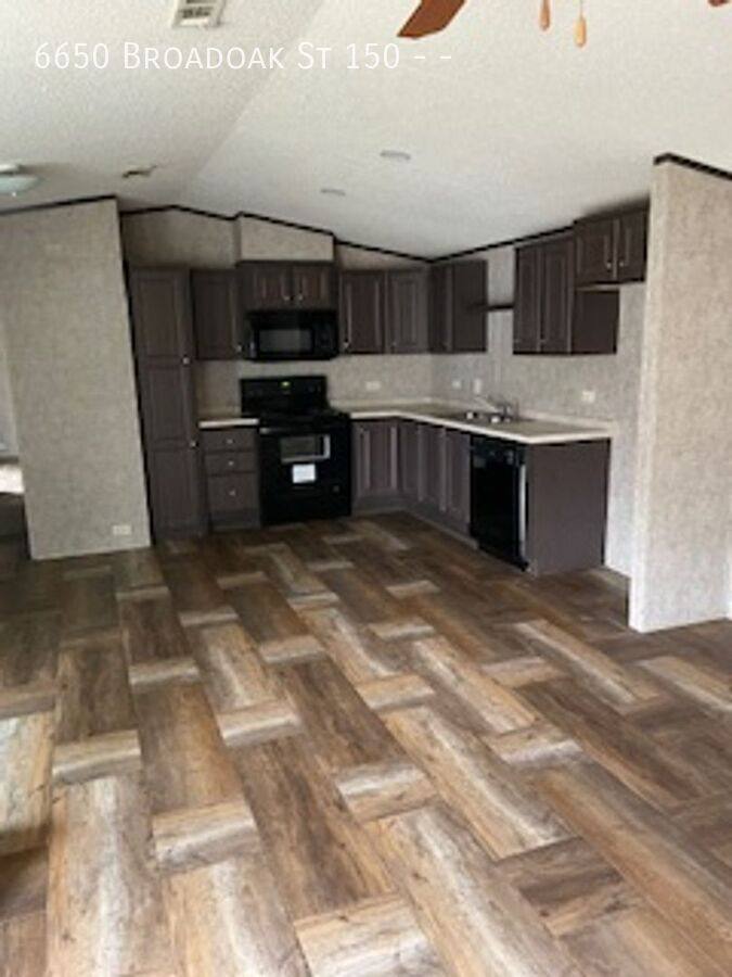 House for rent at 6650 Broadoak St #150, Beaumont, TX 77713