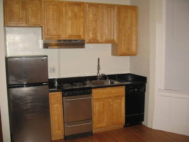 Apartment for rent at 1470 California St #3, San Francisco, CA 94109